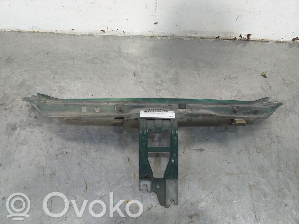Renault Clio II Jäähdyttimen kehyksen suojapaneeli