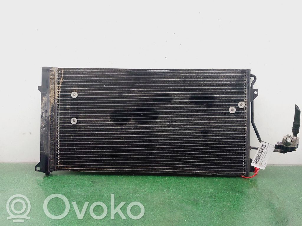 Volkswagen Touareg I Radiateur condenseur de climatisation