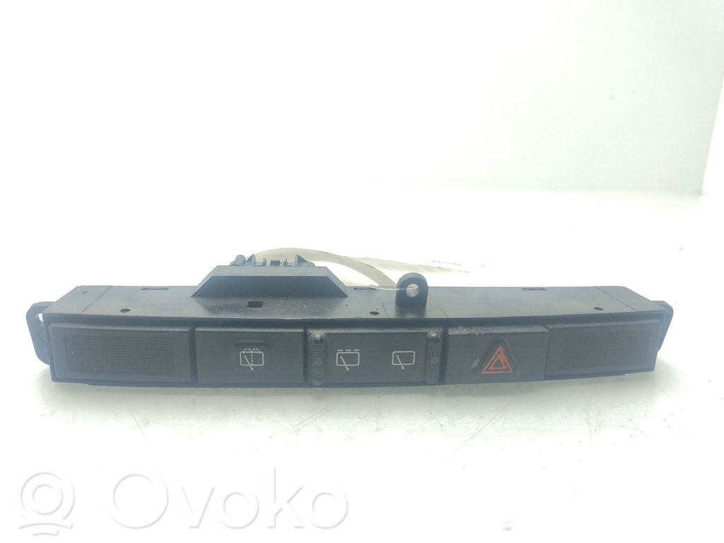 Chrysler Grand Voyager IV Hätävilkkujen kytkin 