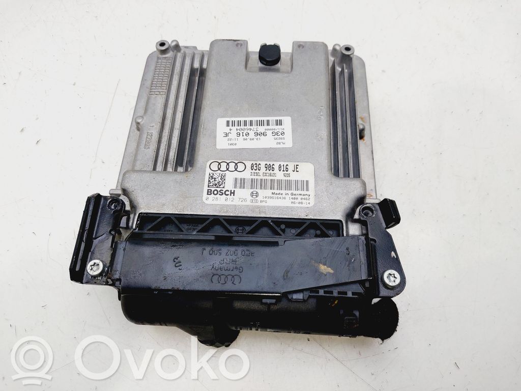 Audi A4 S4 B6 8E 8H Motorsteuergerät/-modul 