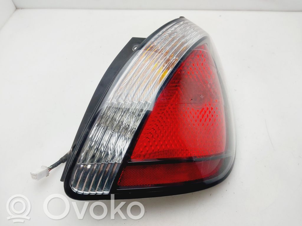 KIA Rio Luz trasera/de freno 