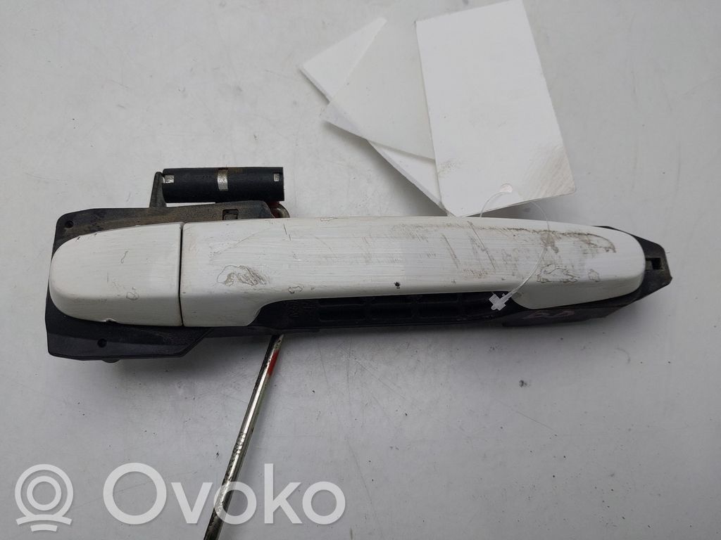 Toyota Corolla Verso AR10 Poignée extérieure avant