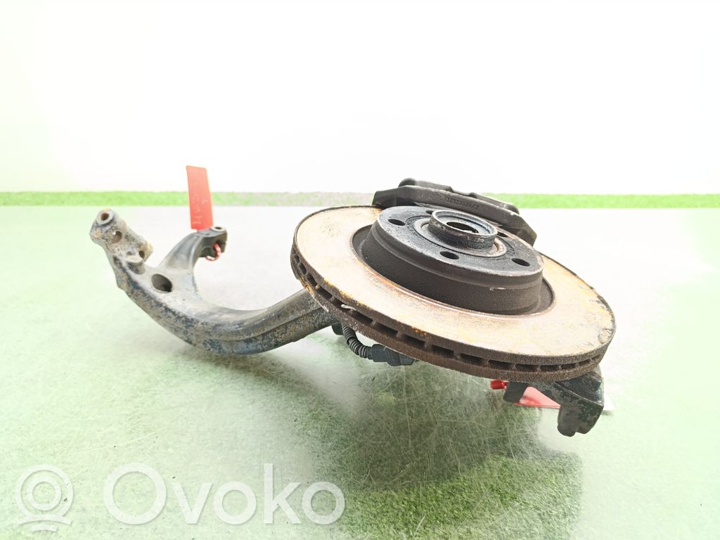 Audi A4 S4 B5 8D Achsschenkel vorne 