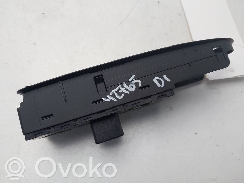 Volkswagen Golf VI Interruttore di controllo dell’alzacristalli elettrico 