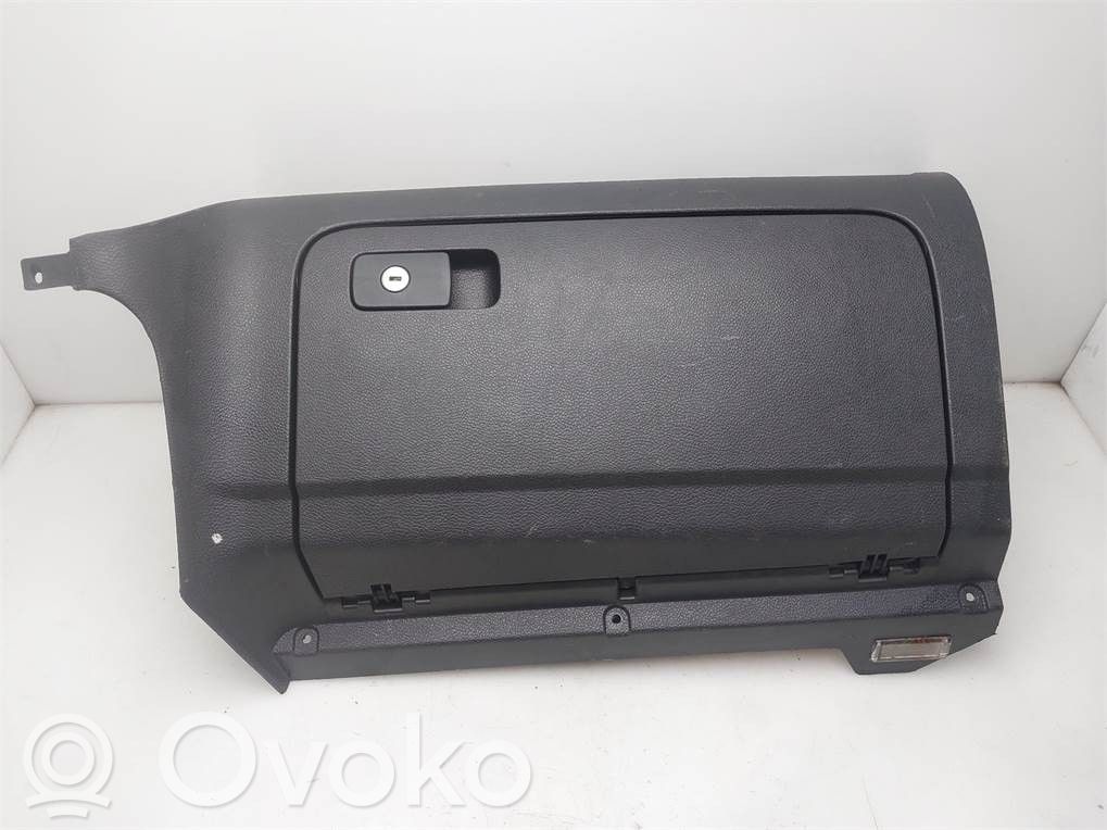 Volkswagen Golf VI Schowek deski rozdzielczej 