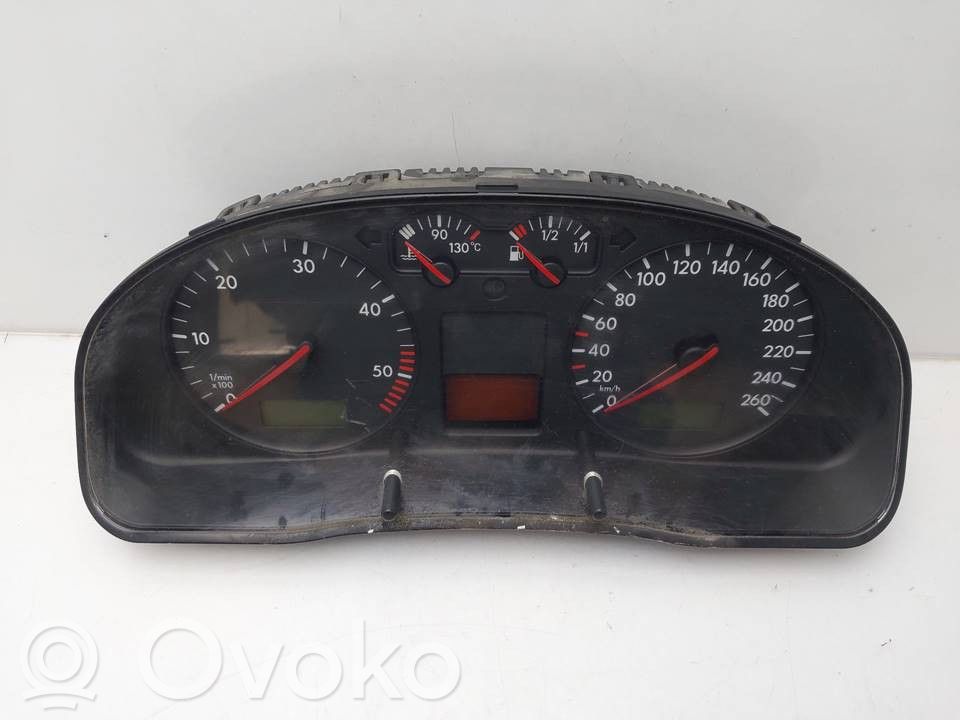 Volkswagen PASSAT B5 Velocímetro (tablero de instrumentos)