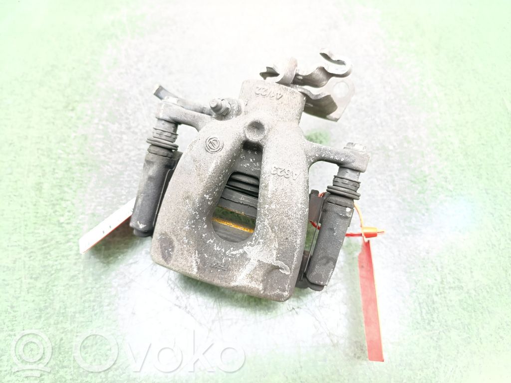 Alfa Romeo 159 Caliper del freno trasero 