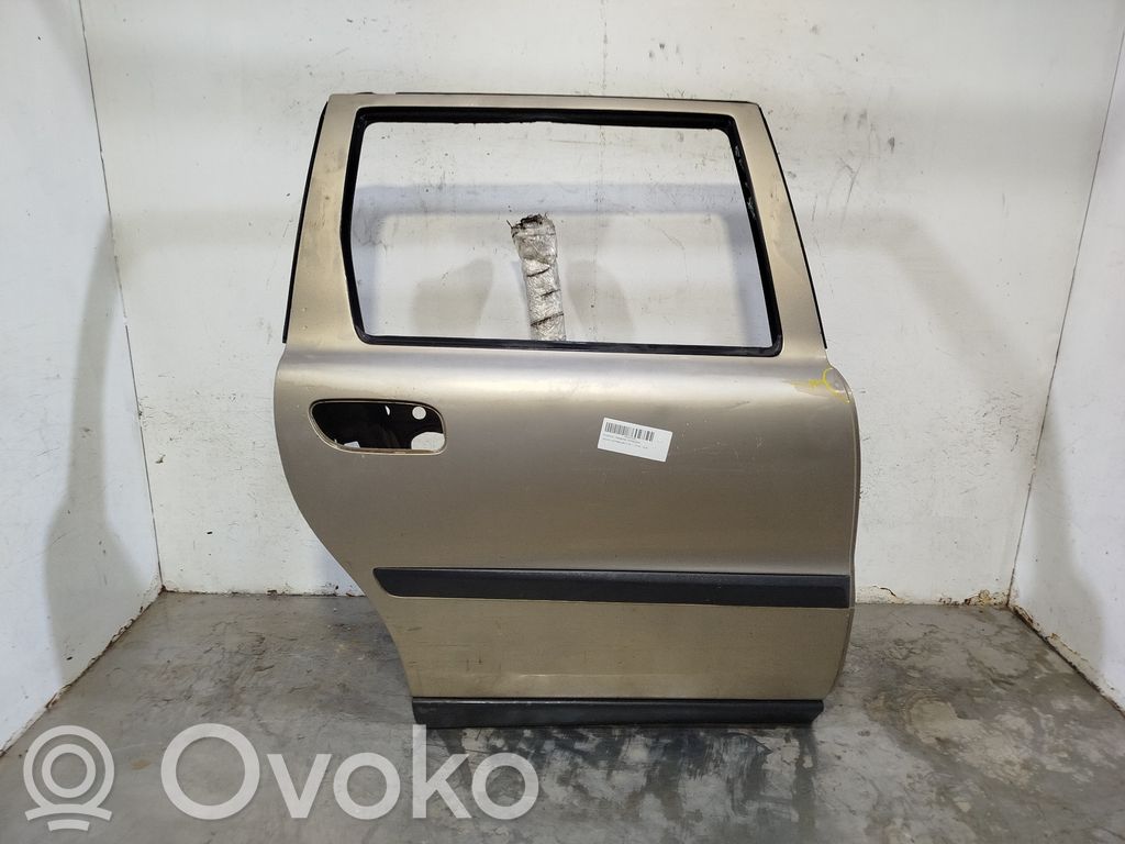 Volvo V70 Portiera posteriore 