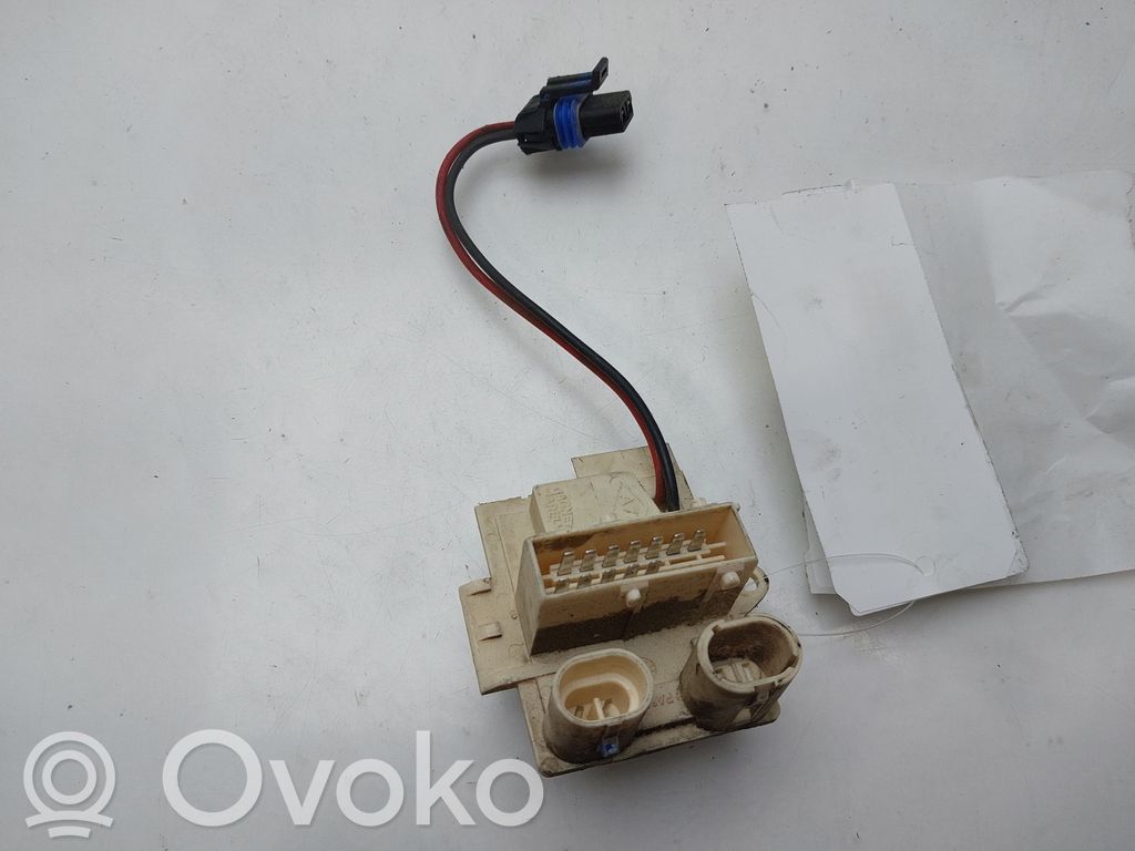 Renault Clio II Lämpöpuhaltimen moottorin vastus 