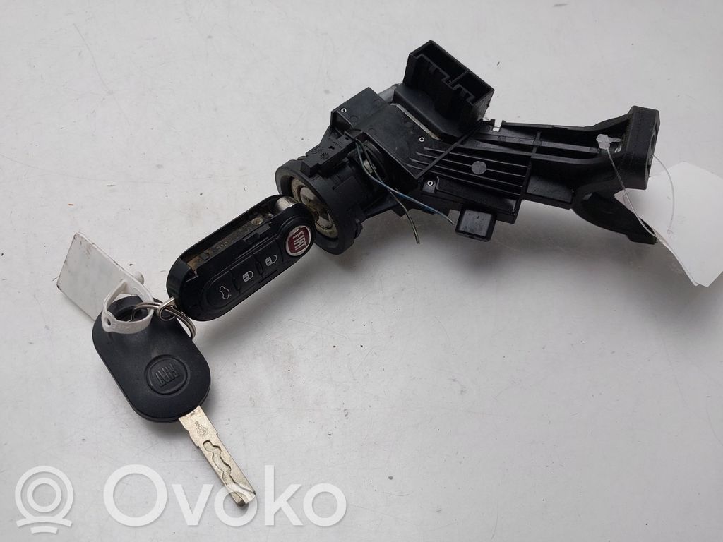 Fiat 500L Ignition lock
