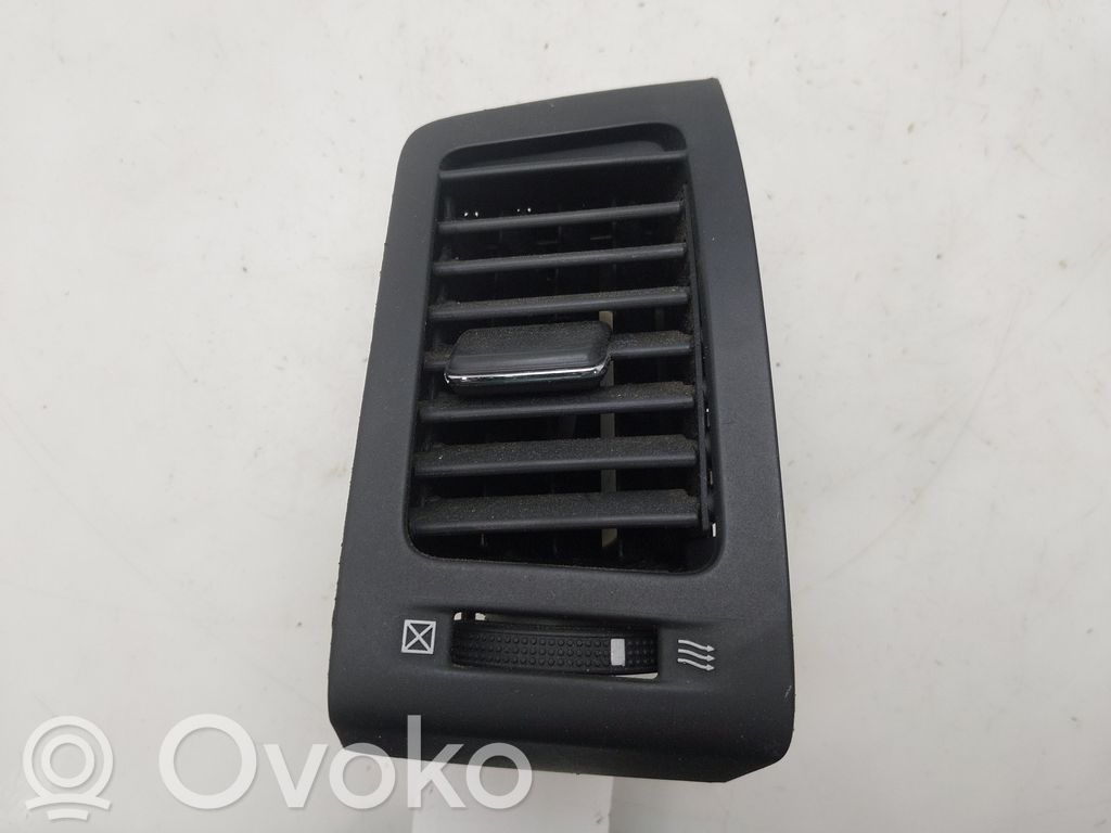 Renault Twingo II Luftausströmer Lüftungsdüse Luftdüse Mitte 