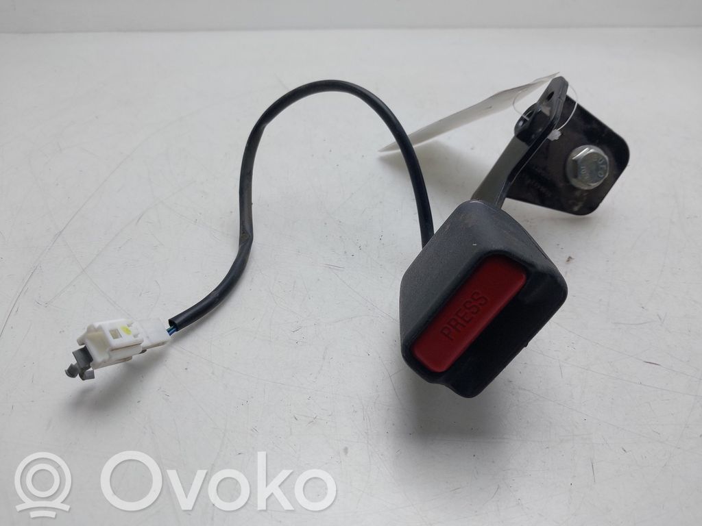 BMW 1 E81 E87 Takaistuimen turvavyön solki 