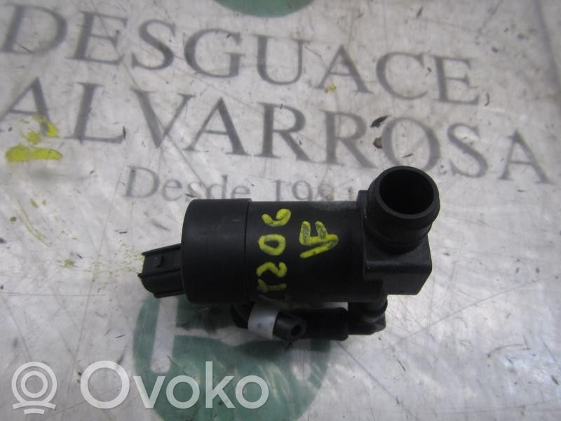 Windscreen/windshield washer pump   31349228