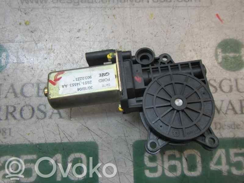 Regulador de ventanilla eléctrico de puerta delantera