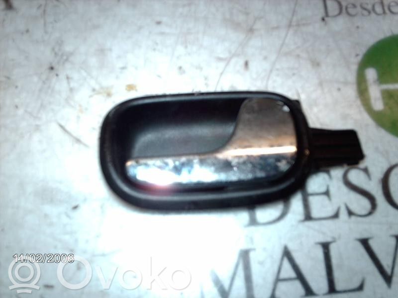 Audi A4 S4 B5 8D Manecilla interna puerta trasera 