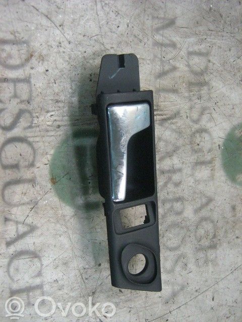 Manecilla interna puerta trasera   4A0839019A