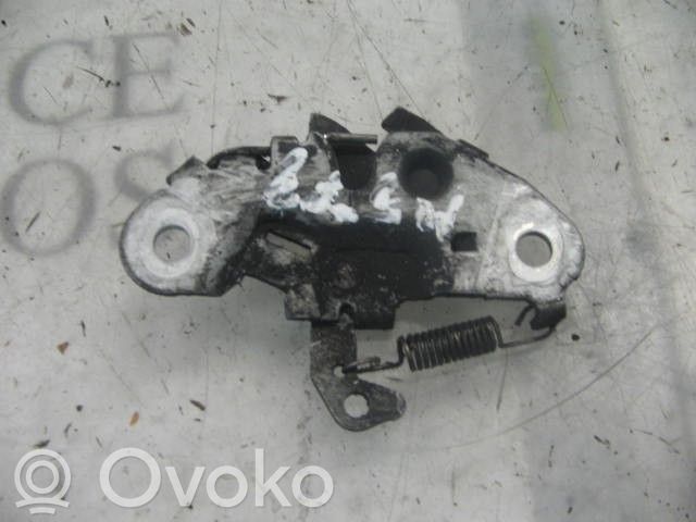 Peugeot 405 Fissaggio gancio/anello