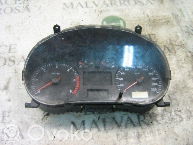 Geschwindigkeitsmesser Cockpit   11008924004
