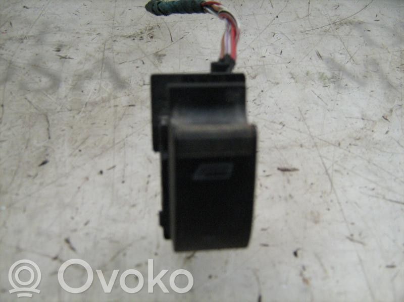 Audi A3 S3 8L Przyciski szyb 