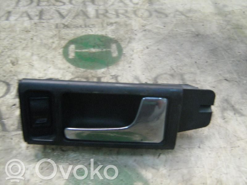 Klamka wewnętrzna drzwi przednich   4A0837020C9XB