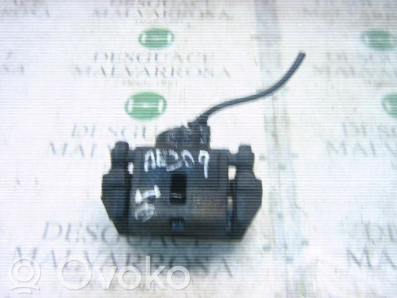 Caliper de freno delantero