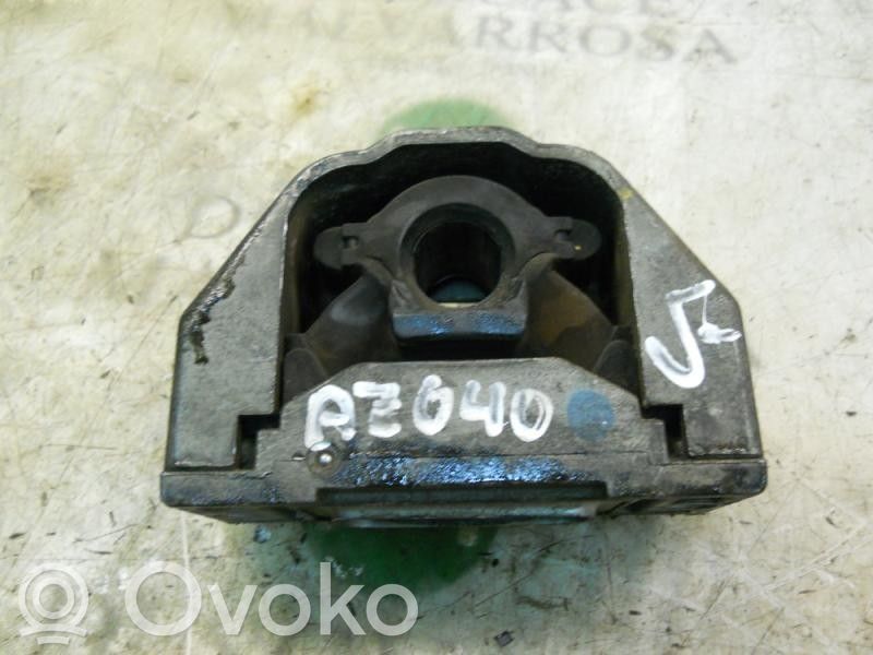 Moottorin kiinnikekorvake   1J0199262BF