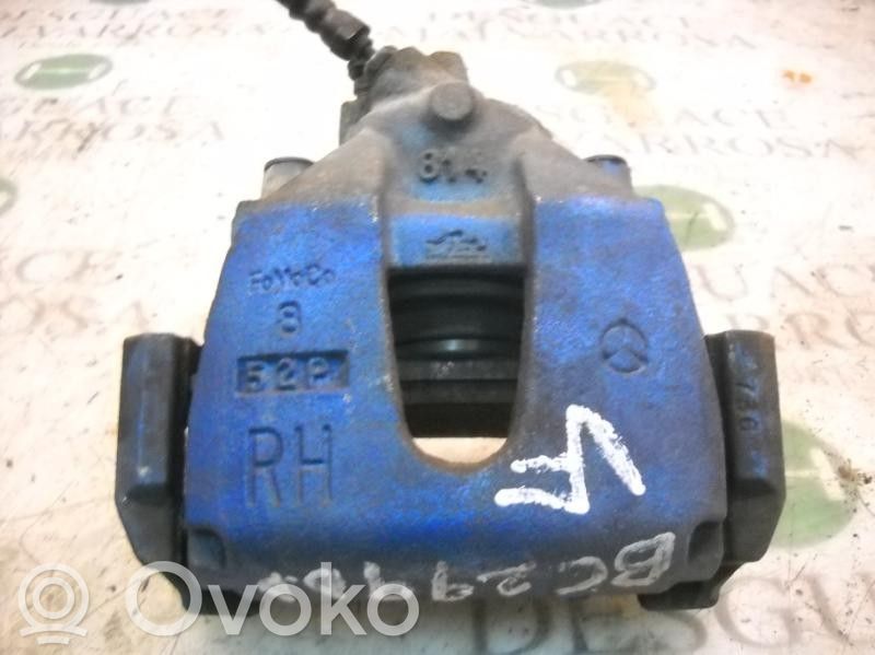 Caliper de freno delantero