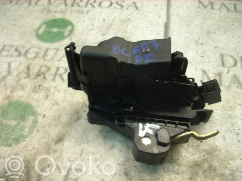 Etuoven lukko