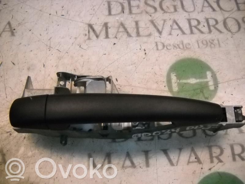 Manecilla externa puerta delantera   9101KZ,9109A6
