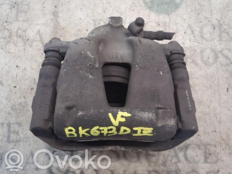 Caliper de freno delantero