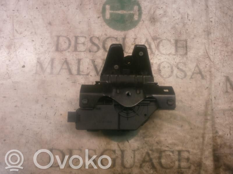 Tailgate lock latch   51247840617