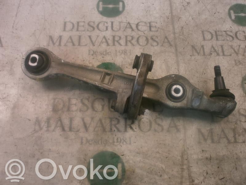 Brazo de suspensión delantero