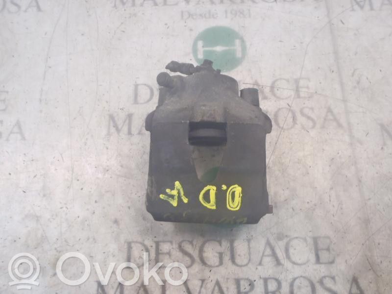 Caliper de freno delantero