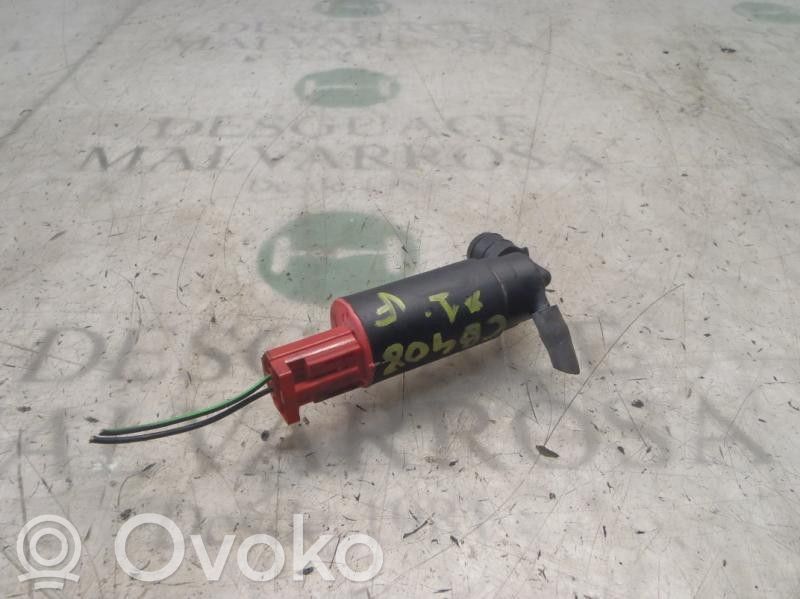 Land Rover Freelander Windscreen/windshield washer pump 