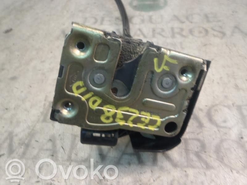 Etuoven lukko