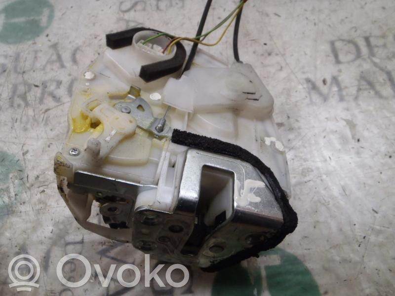 Takaoven lukko   8230179J22
