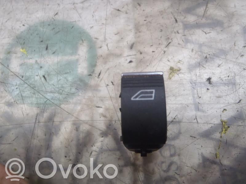 Interruptor del elevalunas eléctrico   1850432