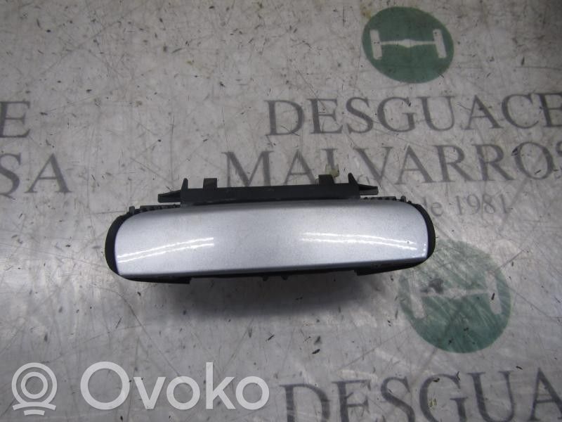 Takaoven ulkokahva   8E0839207