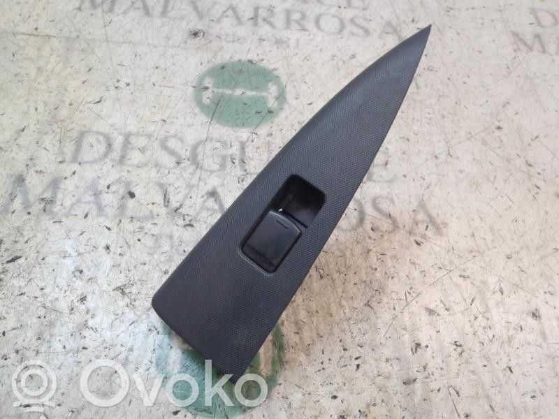 Interruptor del elevalunas eléctrico   25411ED03A