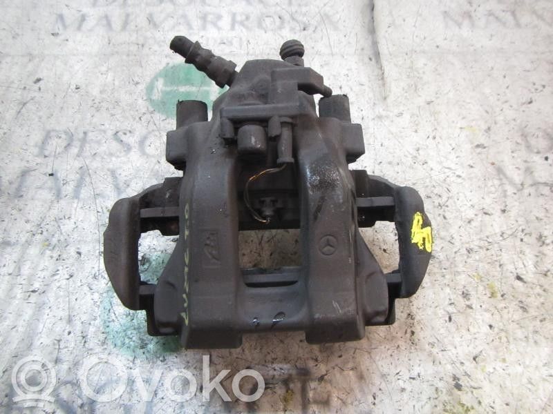 Mercedes-Benz Sprinter W901 W902 W903 W904 Mocowanie / Zacisk hamulca tylnego 