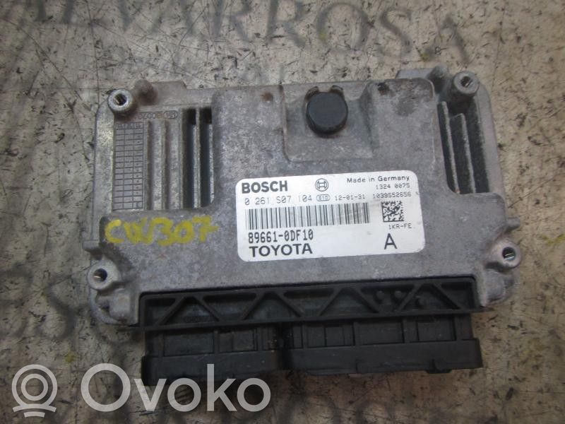 Toyota Yaris Sterownik / Moduł ECU 