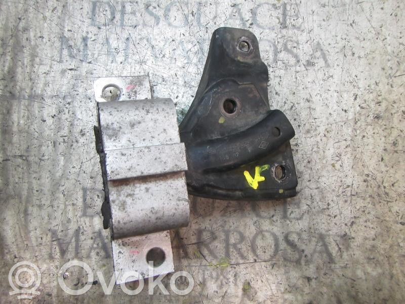 Dacia Logan Pick-Up Engine mount bracket 