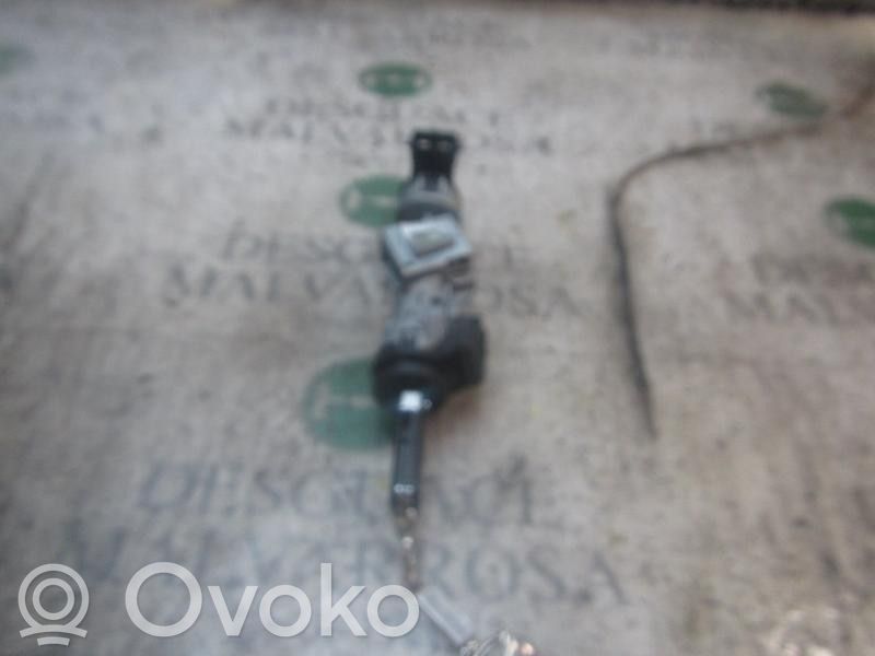 Mazda 3 I Užvedimo spynelė 