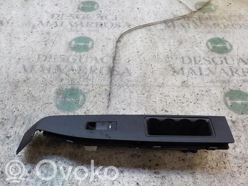 Jeep Compass Electric window control switch 