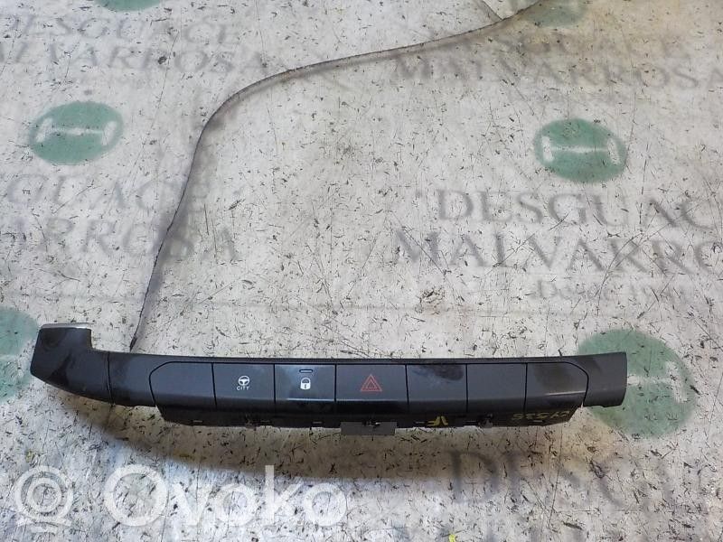 Fiat Tipo Botón interruptor de luz de peligro 