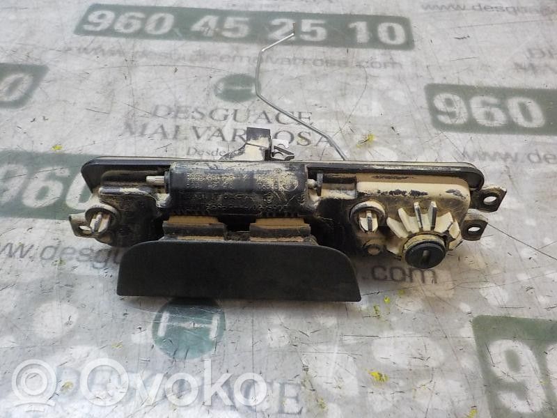 Manecilla externa puerta trasera   806067153R