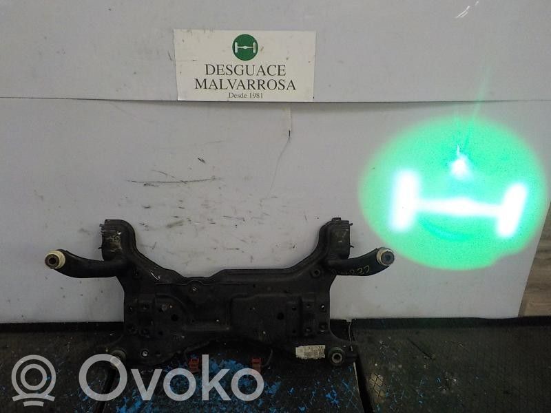 Ford Kuga I Sottotelaio anteriore 