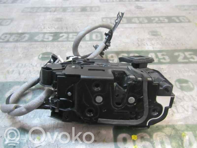 Volkswagen Polo V 6R Serratura portiera anteriore