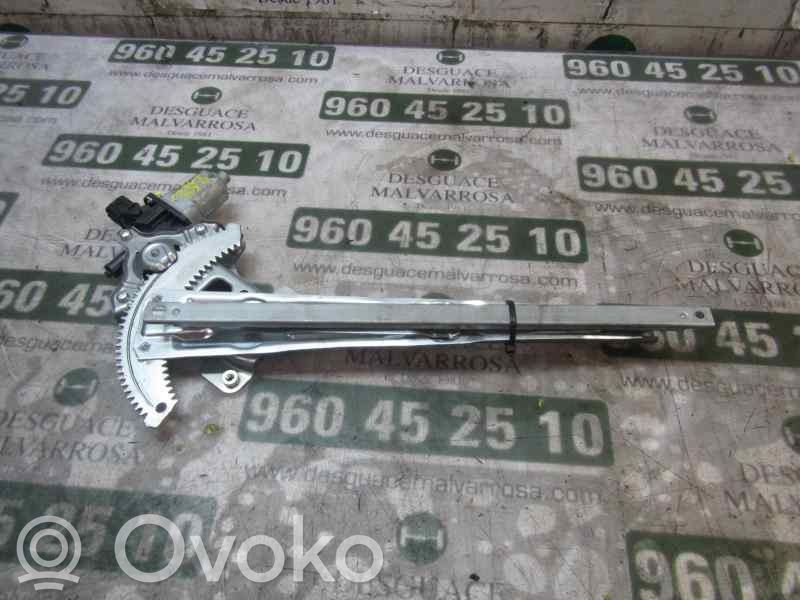 Regulador manual de la ventanilla delantera   9221HA