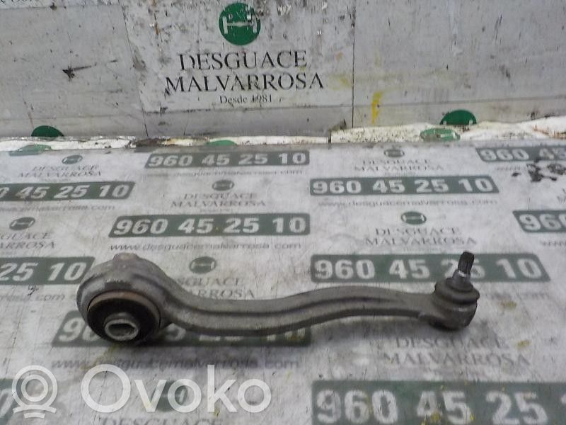 Mercedes-Benz C W203 Braccio di controllo sospensione anteriore